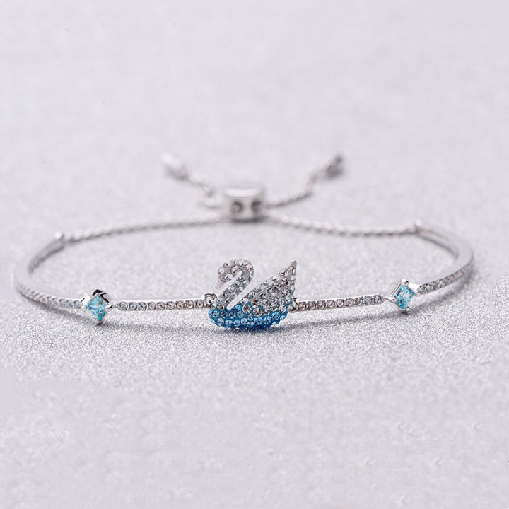 Swarovski%20Gradient%20Black%20Blue%20Swan%20Bracelet%20Women's%20Swarovski%20Elements%20Crystal%20Blue%20Swan%20Pull%20Shrink%20Bracelet%20-%20Image%204