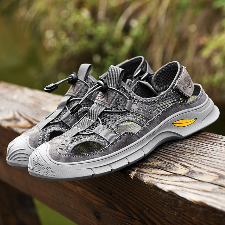Summer sandals Men genuine Leather Sandals Men Slippers Soft Flat Men Beach Sandals Classic Buffer Outdoor mesh Wading Shoes men