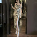 Women's Sleeveless Cheongsam Costume, Chinese Traditional Printed Side Slit Bodycon Dress. 