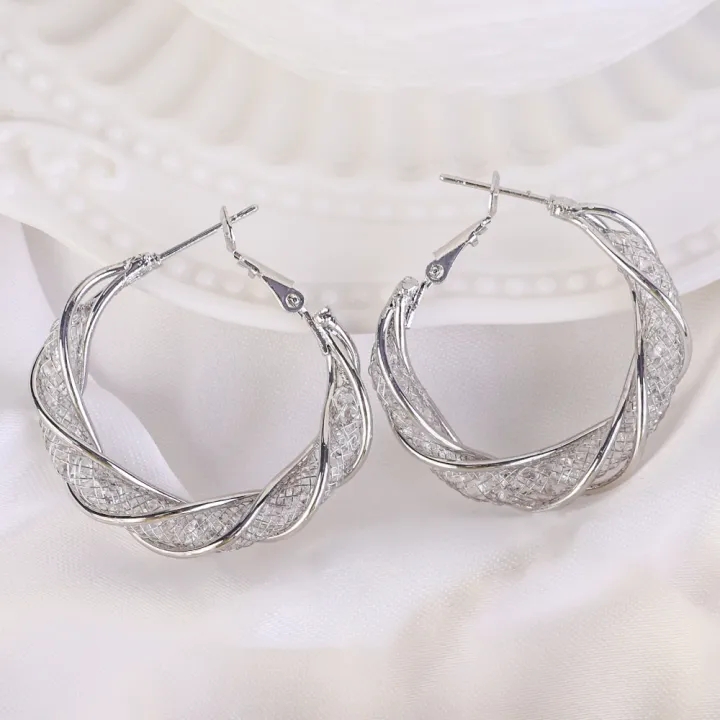 Stainless%20Steel%20Twisted%20Hollow%20Circle%20Versatile%20Simple%20Earrings%20Jewelry%20Bride%20Wedding%20Engagement%20Gift%20-%20Image%208