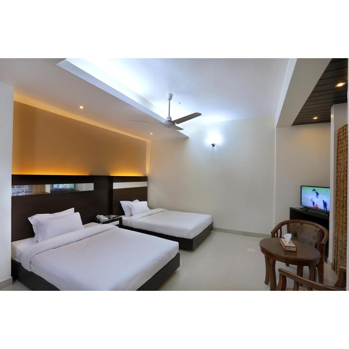 1 Night Package Premium Deluxe-Hotel Holy Gate