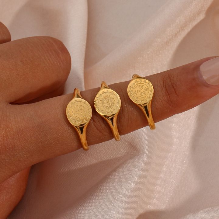 2023%20Creative%20Eagraved%20Facial%20Expression%20of%20Moon%20Sun%20Star%20Gold%20Plated%20Ring%20Tarnish%20Free%20Stainless%20Steel%20Godness%20Signet%20Ring%20-%20Image%204