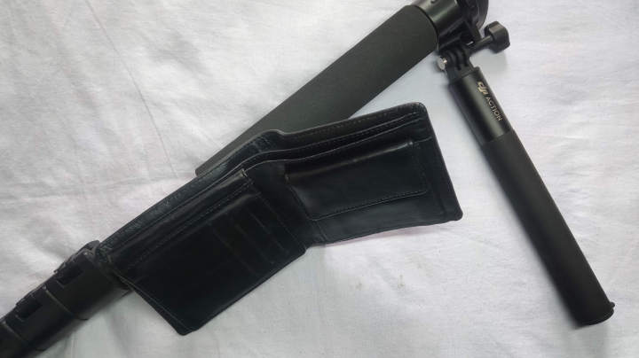 Sandalia%20Men%E2%80%99s%20Classic%20Genuine%20Leather%20Wallet%20%E2%80%93%20Premium%20Bi-Fold%20Purse%20-%20Image%204