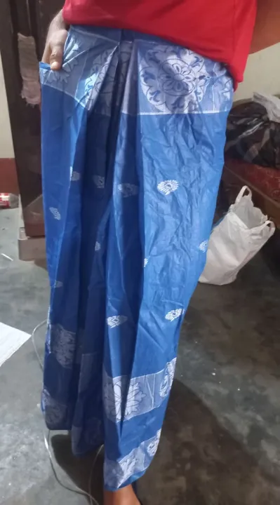 Pocket%20Lungi%20-%20SR%20Sugondha%20Lungi%20-%20100%25%20cotton%20-%20Exclusive%20Design%20-%20Paka%20Rong%20-%20Selai%20Kora%20-%20Stitched%20-%20Lungi%20For%20Men%20-%205%20Hat%20Lungi%20-%20Image%204