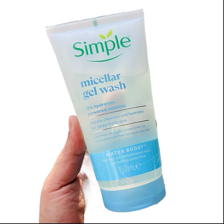 Simple%20Water%20Boost%20Micellar%20Facial%20Gel%20Wash%20-%20150ml%20-%20Image%202