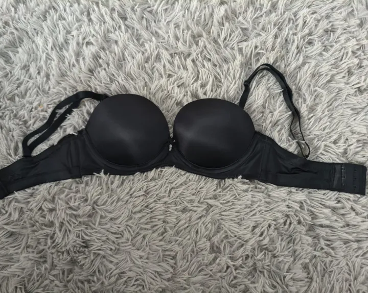 Premium%20black%20colour%20sleeveless%20Push%20Up%20half%20cup%20foam%20Seamless%20Printed%20and%20plane%20designer%20lase%20%20Bra%20for%20Women%20and%20girls%20-%20Image%202