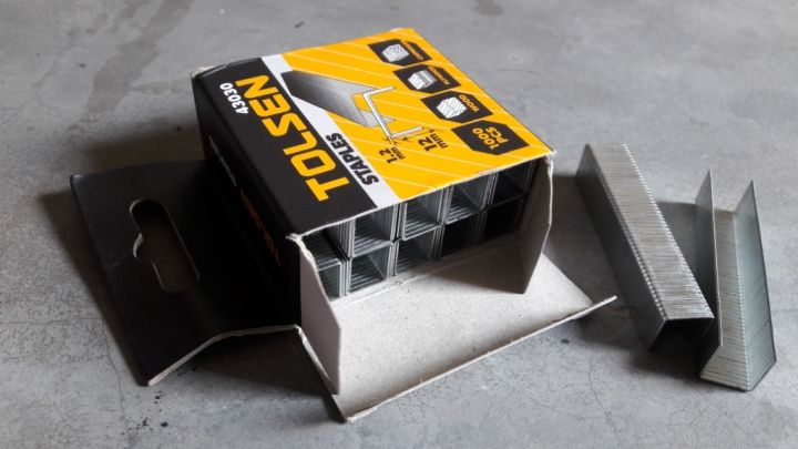 TOLSEN%201000Pcs%20Staples%20Wire%20Refill%20(1.2%20x%2012mm%20)%20For%20Wood,%20Plywood%20%20Model:%2043030%20-%20Image%204