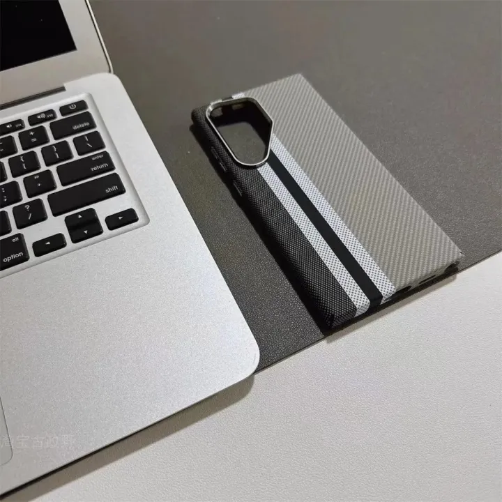 LUXO%20Life%20Luxury%20Carbon%20Fiber%20Magsafe%20Reflective%20Case%20for%20Samsung%20Galaxy%20S23%20Ultra,%20S24%20Ultra,%20S25%20Ultra,%20Magsafe%20hard%20IC%20case%20Shockproof%20Heat%20Dissipation%20Shell%20-%20Image%205