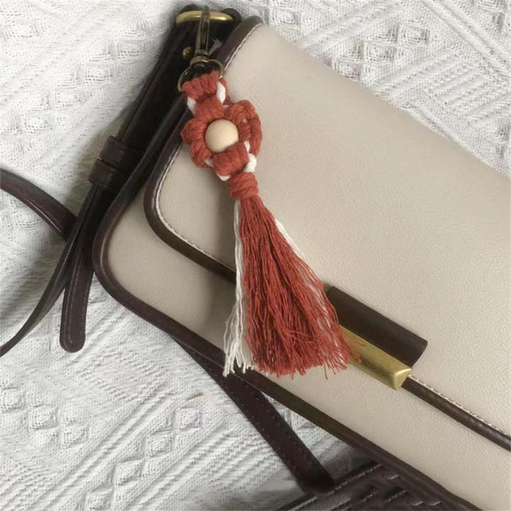 Hand-woven%20Rustic%20Small%20Flower%20Tassel%20Keychain%20Creative%20Handmade%20Bag%20Car%20Wallet%20Pendant%20-%20Image%204