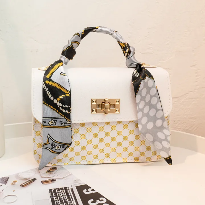 Women's%20bag%202022%20new%20circle%20color%20matching%20chain%20silk%20scarf%20small%20square%20bag%20casual%20mobile%20phone%20bag%20gift%20live%20package%20foreign%20trade%20-%20Image%207
