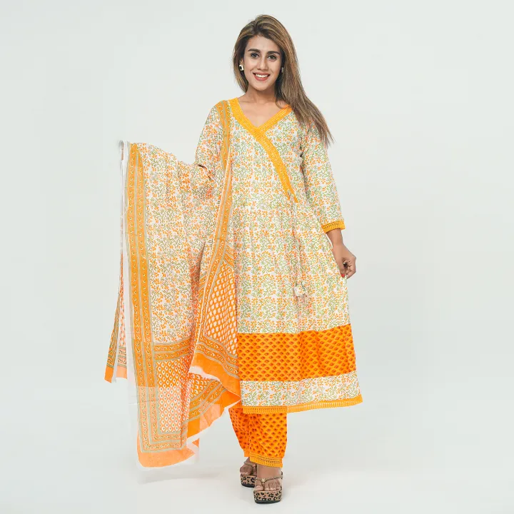 Amazing%20Outfit%20Hot%20Collection%20Readymade%20Anarkoli%20gown%203%20pice%20dress%20for%20girls%20-%20Image%202