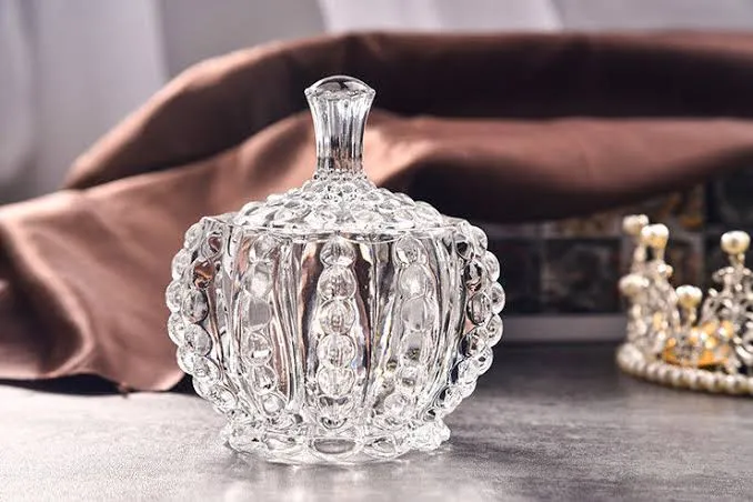 Round%20Shape%20Glass%20Candy%20Canisters%20/%20Valentine'S%20Gift%20Clear%20Chocolate%20Glass%20Jar%20-%20Image%202
