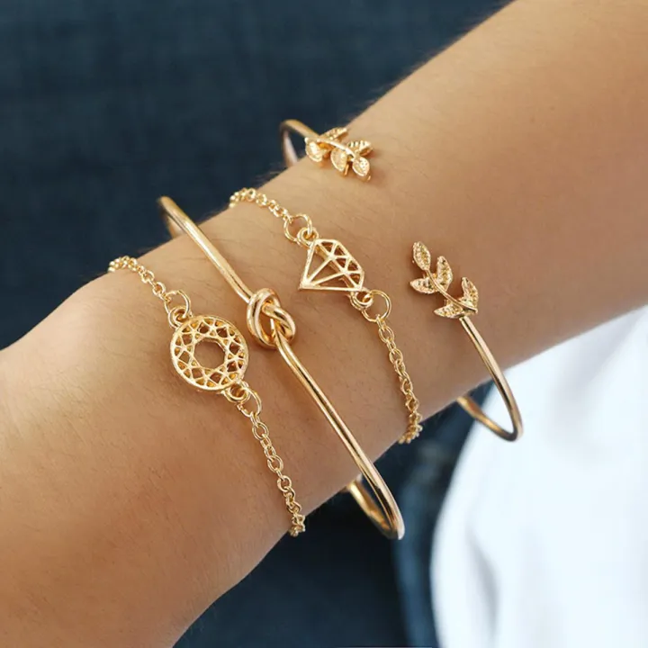 New%20Trendy%20Fashionable%204Pcs/%20Set%20Women%20Simple%20Design%20Gold%20Plated%20Chain%20Bracelet%20for%20Girls%20Simple%20Stylish%20/%20Bracelets%20for%20Women%20New%20Collection%20-%20Image%204