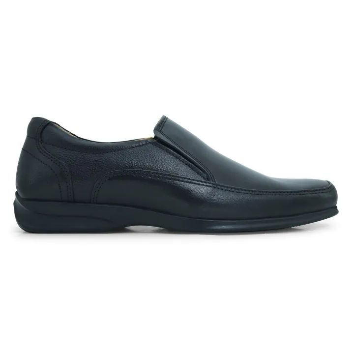 ZoneSlip-onFormalShoeinBlackbyBata%20-%20Image%203