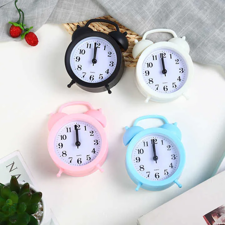 Vintage%20Twin%20Bell%20Alarm%20Clock%20%E2%80%93%20Retro%20Style,%20Loud%20Ringer,%20Silent%20Quartz%20Movement%20%E2%80%93%20Cute%20Desk%20Decor%20for%20Bedroom%20or%20Office%20-%20Image%202