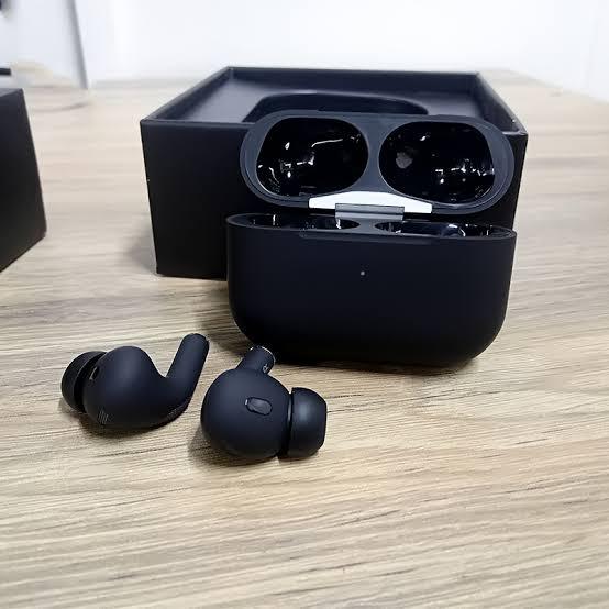 AirPods%20Pro%20specials%20mate%20Black%20Edition%20Dubai%20wireless%20Earbuds%20-%20Image%205