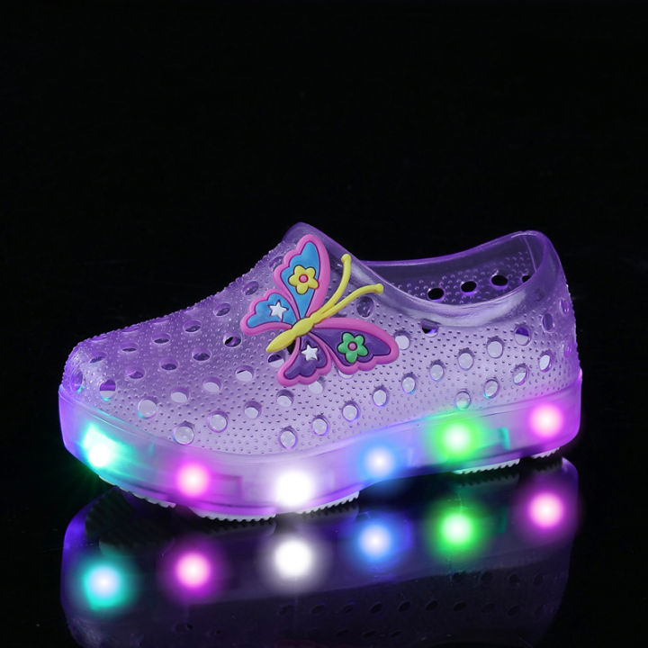 New%20Style%20Boys%20Girls%20Sport%20Beach%20Sandals%20Summer%20Kids%20Shoes%20With%20Light%20LED%20Hole%20Sandals%20Children%20Brand%20Fashion%20Sneakers%2016%20colors%20-%20Image%205