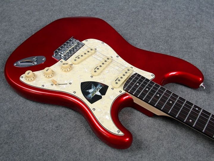 Sqoe Stratocaster 6-String Electric Guitar, Right Handed, Red and Black with Bag and Picks and String