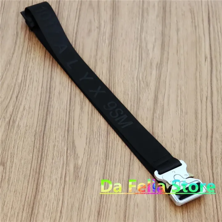 1017%20ALYX%209SM%20Classic%20Rollercoaster%20Belt%20Men%20Women%201:1%20High%20Quality%20Silvery%20Metal%20Buckle%20ALYX%20Belts%20Jacquard%20Logo%20Labeled%20-%20Image%202