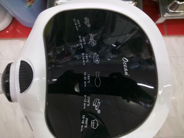 Rapid%20Air%20Technology%20Air%20Fryer%20%7C%20Oil-Free%20Healthy%20Cooking%20Appliance%20-%20White%20-%20OAF5010%20-%20Image%204