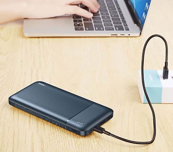 Remax%20RPP-96%20Lango%20Series%20Dual%20USB%20Ports%2010000mAh%202.4%20Power%20Bank%20-%20Image%202