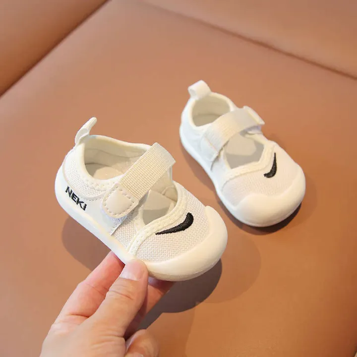 Girl%200-1%20Year%20Old%20Casual%20Male%20Baby%20Walking%20Soft%20Sole%20Single%20Shoes%20Korean%20Edition%202%20-%20Image%203