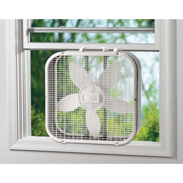 Lasko%2020%20Classic%20Box%20Fan%20with%20Weather-Resistant%20Motor,%203%20Speeds,%2022.5%20H,%20White,%20B20200,%20New%20-%20Image%203
