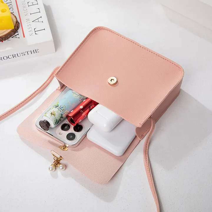 Contrast%20Women%20Shoulder%20Bag%20Simple%20Pearl%20Pendant%20Luxury%20Designer%20Handbag%20Messenger%20Bag%20Small%20Square%20Crossbody%20Mobile%20Phone%20Purse%20-%20Image%204