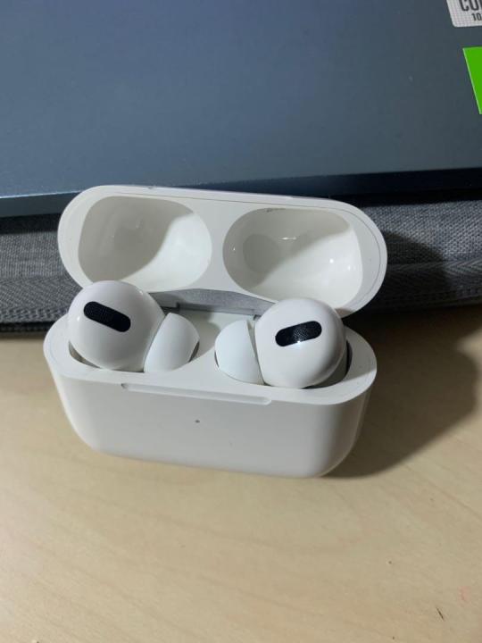 AirPods%20Pro%202nd%20Gen%20TWS%20Wireless%20Earbuds%20High%20Bass%20Bluetooth%20Headphones%20with%20Long%20Battery%20Life%20-%20Image%207