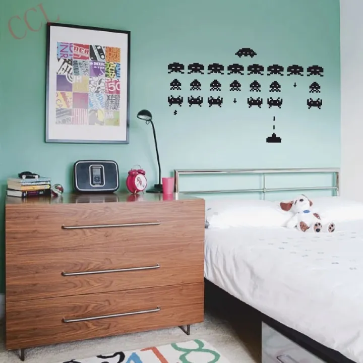 Gamer%20Vinyl%20Stickers%20SPACE%20INVADERS%20Video%20Game%20Play%20Room%20Wall%20Decal%20-%20Image%203