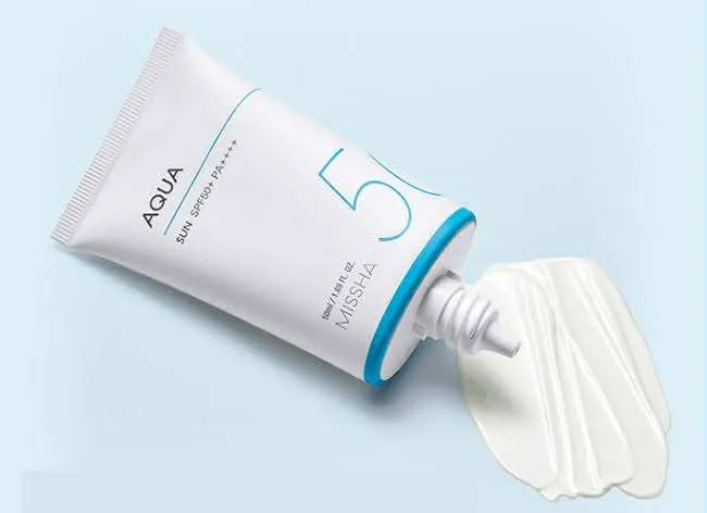 MISSHA%20Aqua%20Sun%20SPF50+%20PA++++%20(50ml)%20(Glowmart%20bd)%20-%20Image%204