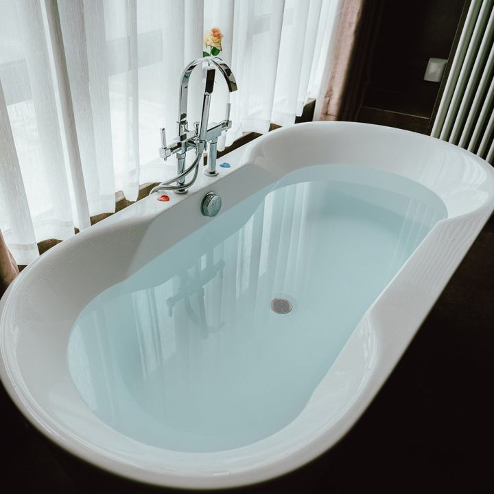 2%20Pack%20Bathtub%20Stopper,%206%20Inches%20Large%20Silicone%20Tub%20Stopper,%20Flat%20Suction%20Drain%20Covers,%20Bath%20Plug%20for%20Tub,%20Kitchens,%20Bathrooms%20and%20Laundry(Gray)%20-%20Image%204