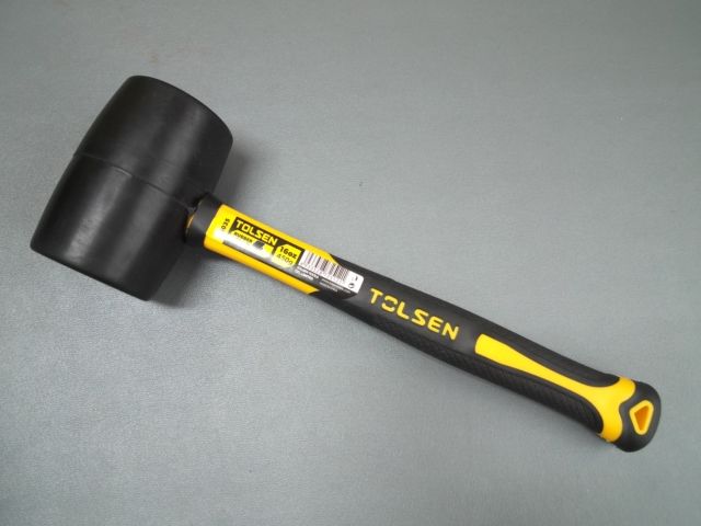 TOLSEN%20Rubber%20Mallet%20(450g%20/%2016OZ)%20Fiberglass%20Handle%2025035%20-%20Image%204
