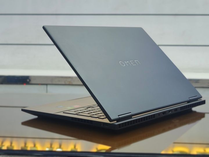 HP OMEN Gaming 16-xd0015AX - (Shadow Black) Ryzen 7-7840HS 512/16 16.1" (1920x1080) 165Hz NVIDIA RTX 4050 - 6GB DDR6 (120W) RGB Keyboard | With NPU