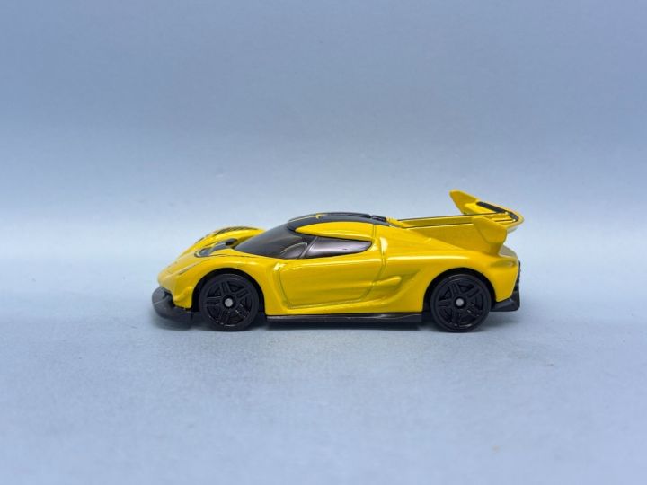 Hot Wheels (Mainline) 2024 Release 2020 Koenigsegg Jesko, Scale - 1:64