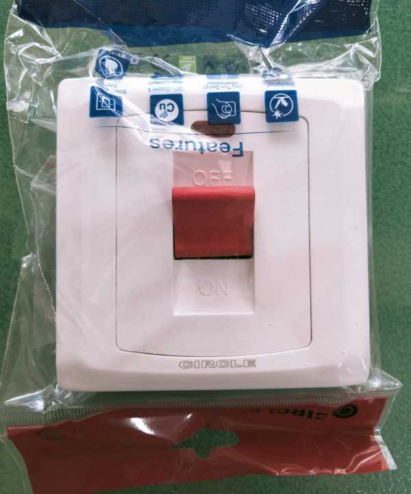 Circle%20DP%2045A%20Switch%20With%20Neon%20Socket%20Geyser/Water%20Heater%20Switch%20Electrical%20Wall%20Power%20with%20Indicator%20with%203%20years%20warranty%20-%20Image%202
