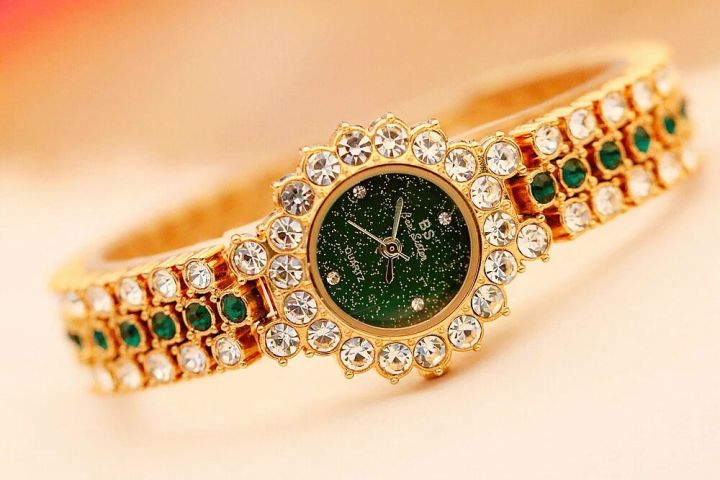 Women%20Watch%20Famous%20Crystal%20Diamond%20Stainless%20Steel%20Small%20Ladies%20Watches%20for%20Woman%20Wristwatch%20-%20Image%205