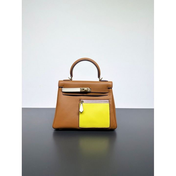 Niche%20design:%20spring%20and%20summer,%20cream%20white,%20color-blocked%20Kylie%20bag,%20contrasting%20inner%20cover,%20Kylie%2025cm%20shoulder%20crossbody%20tote%20-%20Image%206