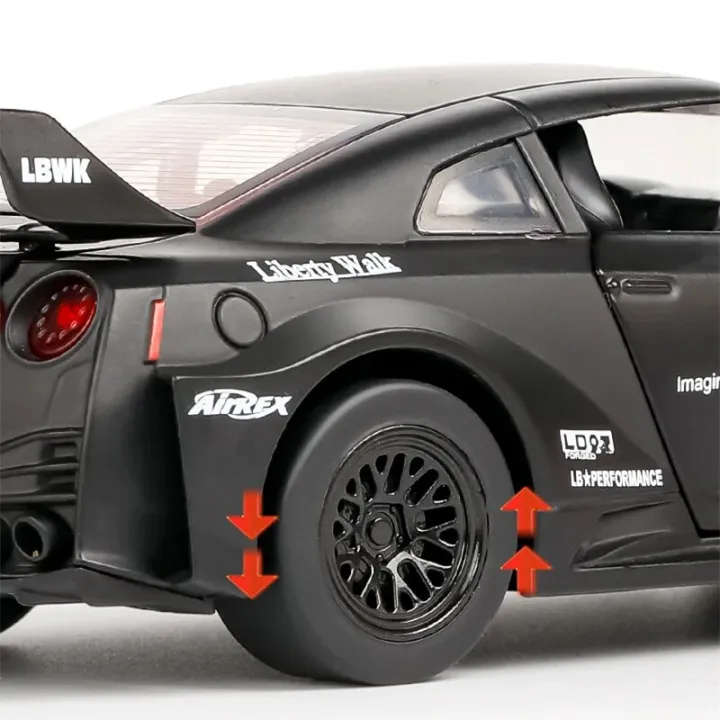 1:32%20Skyline%20Ares%20Nissan%20GTR%20CSR2%20Alloy%20Sports%20Car%20Model%20Diecast%20Metal%20Racing%20Car%20Model%20Simulation%20Sound%20and%20Light%20Kids%20Toy%20Gift%20-%20Image%206