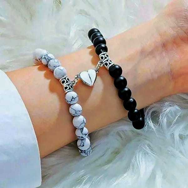 Love%20%20Magnetic%20Heart%20Bracelets%20for%20Couples%20(2%20Piece)%20%7C%20Small%20Rubber%20Band%20Magnet%20Stone%20Bell%20Bracelet%20with%20Knotted%20Head%20Rope%20-%20Image%203