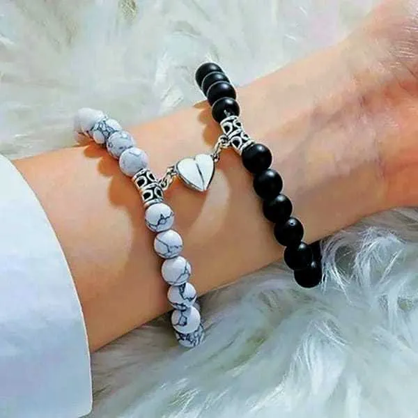 Love%20%20Magnetic%20Heart%20Bracelets%20for%20Couples%20(2%20Piece)%20%7C%20Small%20Rubber%20Band%20Magnet%20Stone%20Bell%20Bracelet%20with%20Knotted%20Head%20Rope%20-%20Image%203