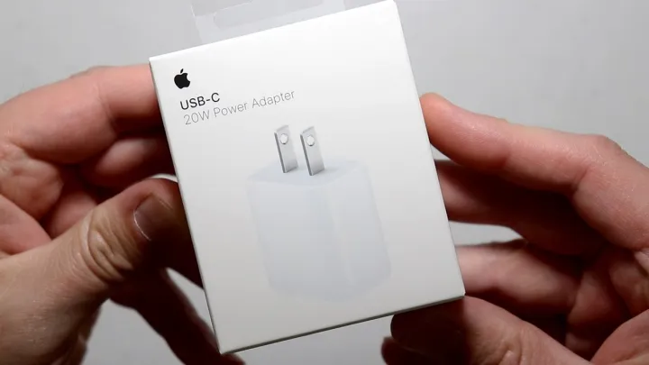 Apple%2020W%20USB-C%20Power%20Adapter%202%20pin%20/%203%20pin%20-%20Image%202