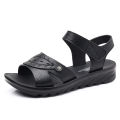 Summer women's beach shoes, mom sandals, waterproof soft soles, hole shoes, comfortable casual granny shoes for middle-aged and elderly people. 
