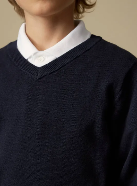 Boys%20V-Neck%20Long%20Sleeve%20Cotton%20Sweater%20From%20Levin%20-%20Image%203