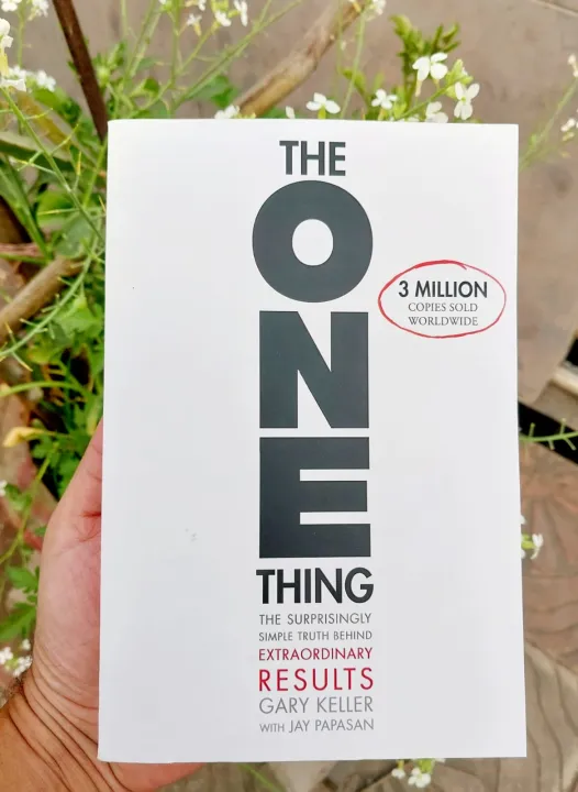 The%20ONE%20Thing:%20The%20Surprisingly%20Simple%20Truth%20About%20Extraordinary%20Results%20by%20Gary%20Keller%20-%20Premium%20-%20Paperback%20-%20Image%202