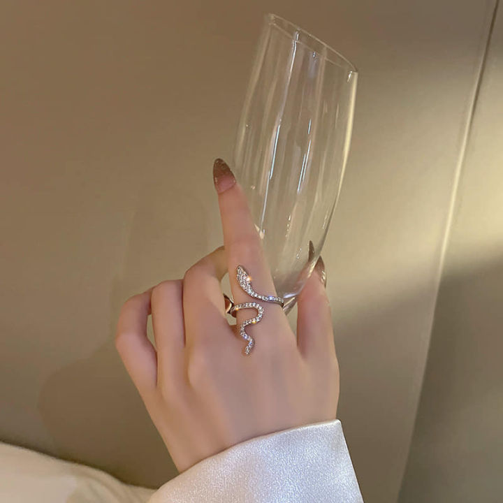 Double%20Finger%20Chain%20Rings%20For%20Women%20Tassel%20Butterfly%20Ring%20-%20Image%207