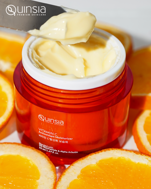 Quinsia%20Vitamin%20C%20Antioxidant%20Moisturizer%20-%2050ml%20-%20Image%204