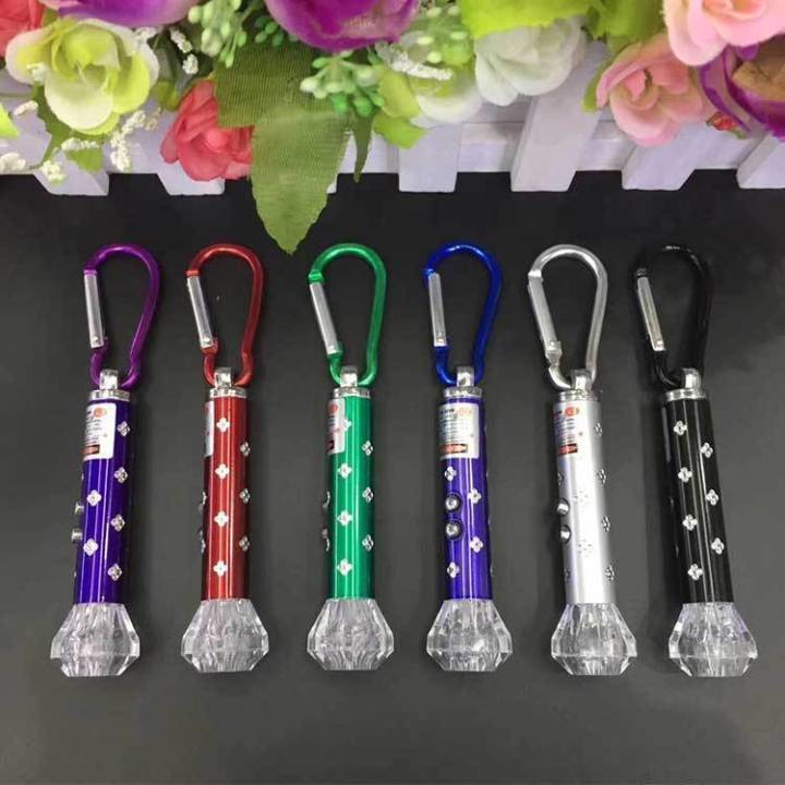 Laser%20Pointer%20LED%20Light%20Key%20Ring%20-%20Funny%20Cat%20Play%20Toy%20-%203%20in%201%20Best%20Entertainment%20Tool%20For%20Kids%20-%20Image%204