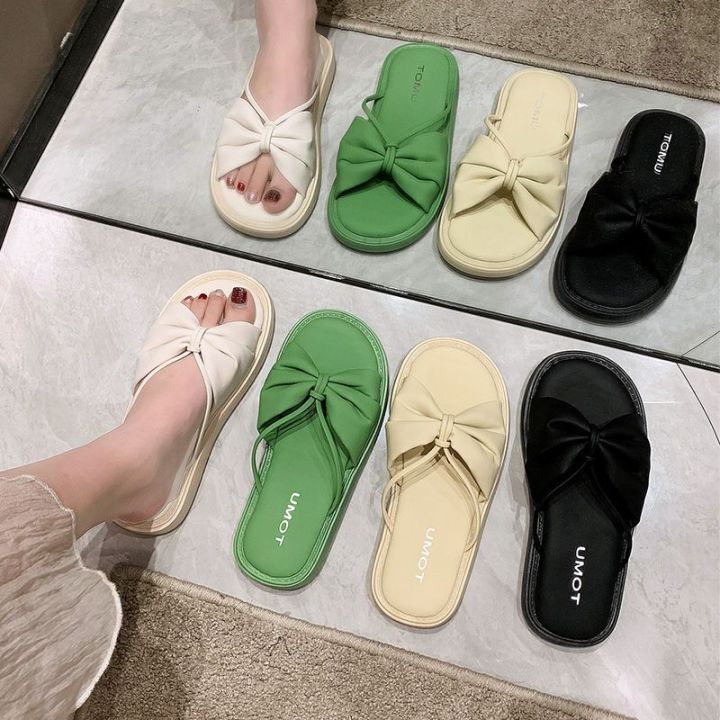 French high-end flat sandals, women's new niche fashion fairy style, wear slippers on behalf of others
