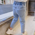 Cute Girls' Jeans Spring and Autumn Women's Baby Autumn Fashionable Casual Pants Soft Slim Fit Outer Wear Trousers Fashion. 